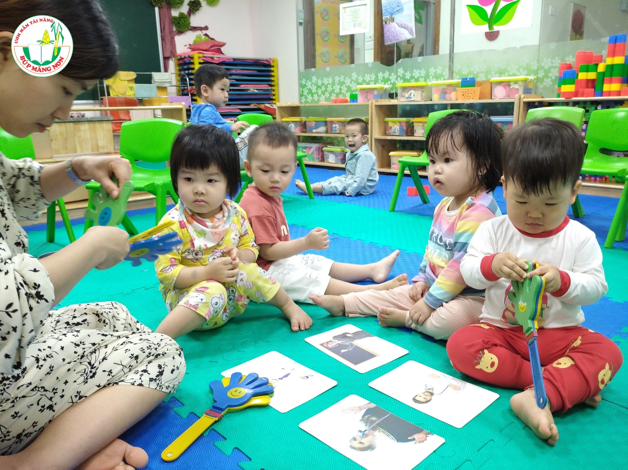 Giờ Học Tiếng Anh Của Các Con Lớp Baby - TRƯỜNG MẦM NON BÚP MĂNG NON