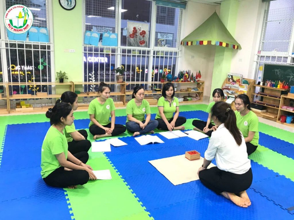Tập Huấn Đào Tạo Nâng Cao Chất Lượng Giáo Viên Tại Búp Măng Non Montessori - TRƯỜNG MẦM NON BÚP MĂNG NON